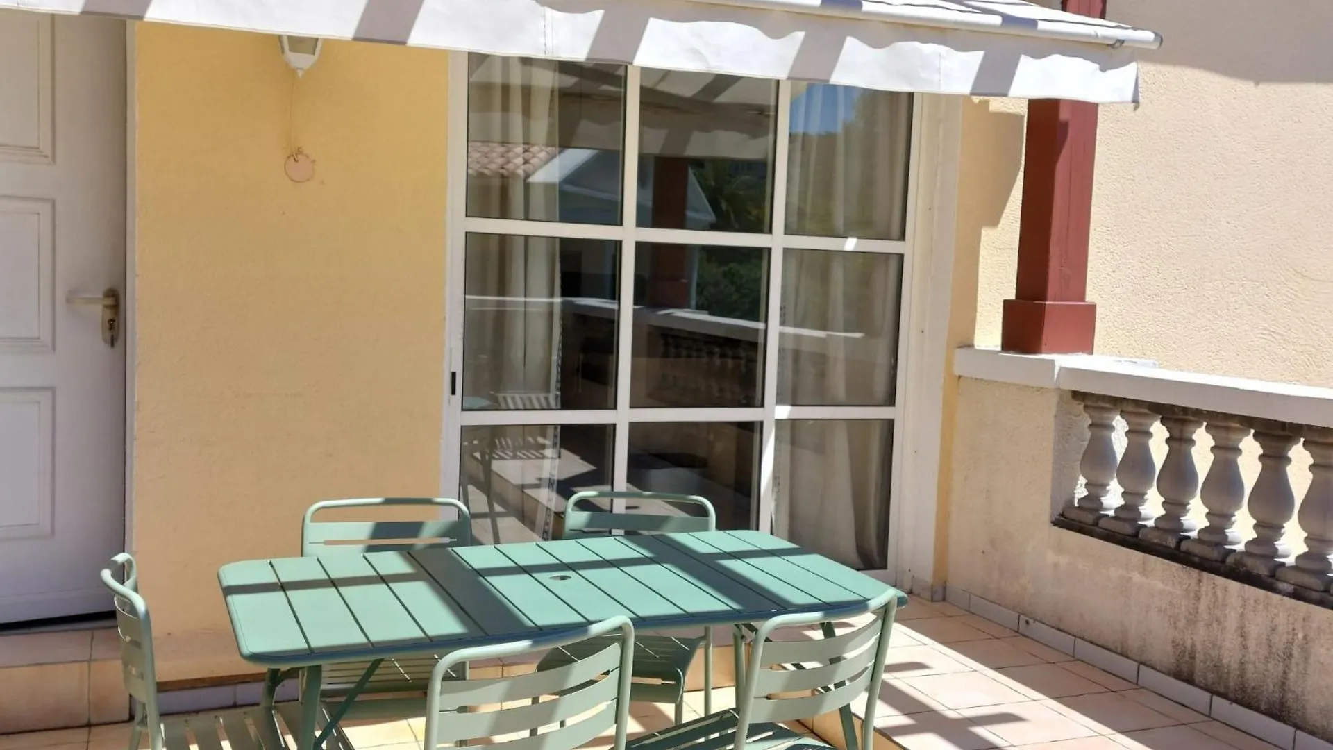 Apartment Le Village - Vj106 By Interhome Saint-Raphaël フランス