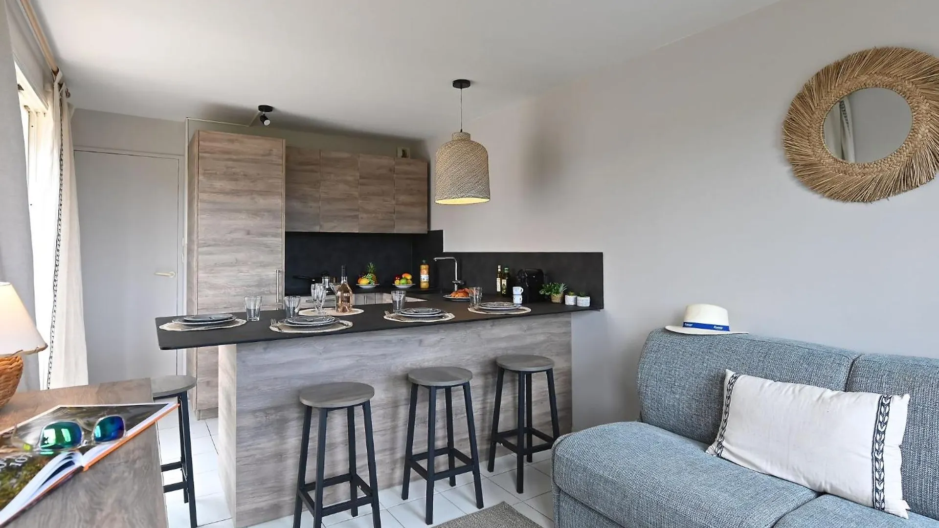 Apartment Le Village - Vj106 By Interhome Saint-Raphaël