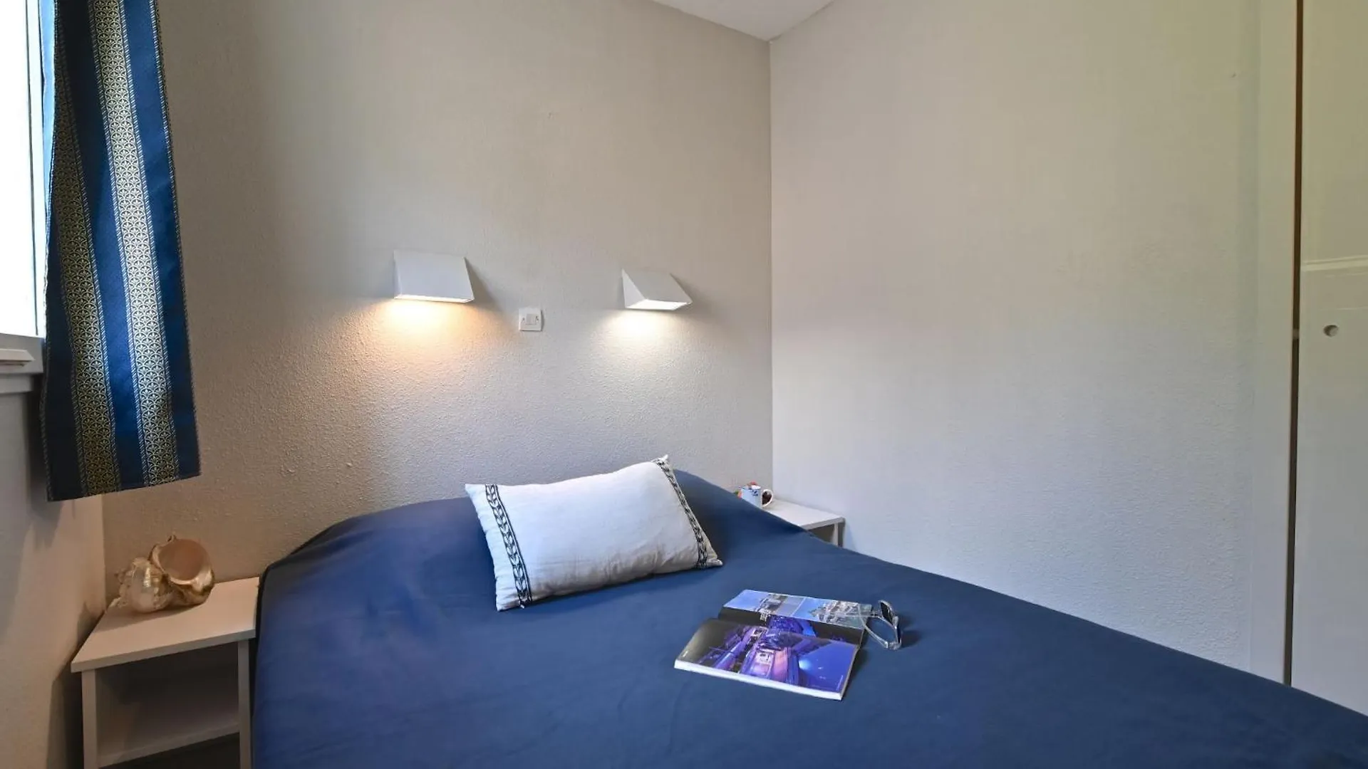 Apartment Le Village - Vj106 By Interhome Saint-Raphaël